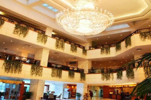 Lanzhou Legend Hotel Екстериор снимка